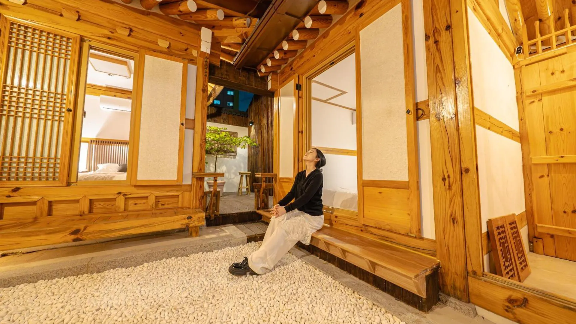 The Onda Premium Hanok Stay Near Gyeongbokgung Seoul